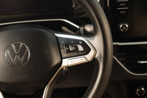 Лифтбек Volkswagen Polo 2021 года, 1599000 рублей, Челябинск