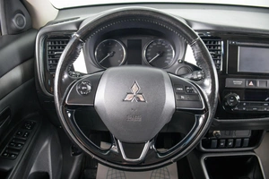 Внедорожник Mitsubishi Outlander 2017 года, 1899000 рублей, Пермь