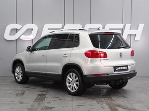 Внедорожник Volkswagen Tiguan 2012 года, 1149000 рублей, Воронеж