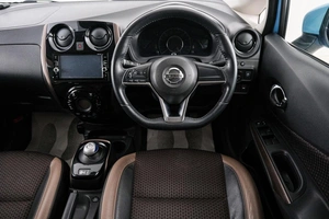 Хетчбэк Nissan Note 2016 года, 1049000 рублей, Красноярск