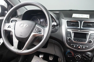 Седан Hyundai Solaris 2016 года, 1099000 рублей, Оренбург