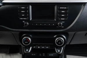 Седан Kia Rio 2019 года, 1479000 рублей, Тюмень