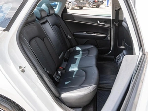 Седан Kia Optima 2019 года, 1921000 рублей, Краснодар