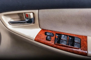 Хетчбэк Toyota Allex 2001 года, 299000 рублей, Томск