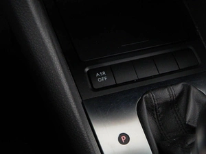 Хетчбэк Volkswagen Golf 2011 года, 727077 рублей, Москва