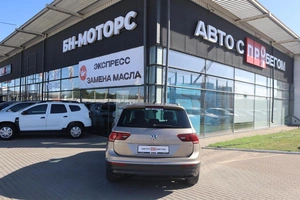 Внедорожник Volkswagen Tiguan 2017 года, 2050000 рублей, Мирное