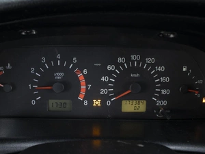 Внедорожник Chevrolet Niva 2012 года, 420000 рублей, Омск