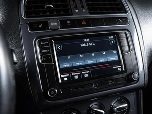 Седан Volkswagen Polo 2018 года, 1098000 рублей, Волгоград