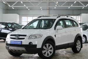 Внедорожник Chevrolet Captiva 2010 года, 1089000 рублей, Омск