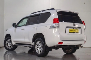 Внедорожник Toyota Land Cruiser Prado 2013 года, 2589000 рублей, Челябинск