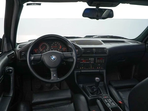 Седан BMW M5 1991 года, 5599777 рублей, Москва