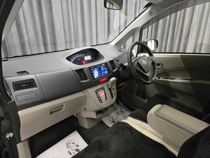 Минивэн Daihatsu Move 2012 года, 470000 рублей, Красноярск