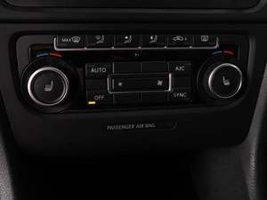 Хетчбэк Volkswagen Golf 2012 года, 1177000 рублей, Минеральные Воды