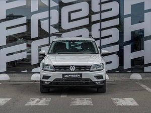 Внедорожник Volkswagen Tiguan 2018 года, 2720000 рублей, Краснодар