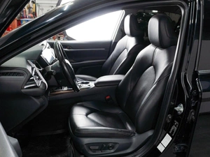 Седан Toyota Camry 2019 года, 2999000 рублей, Тюмень