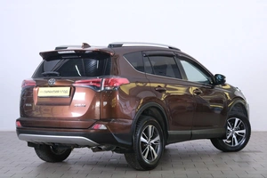 Внедорожник Toyota RAV4 2018 года, 2249000 рублей, Омск