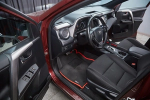 Внедорожник Toyota RAV4 2019 года, 2700000 рублей, Красноярск