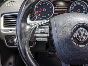 Внедорожник Volkswagen Touareg 2012 года, 2200000 рублей, Краснодар