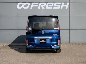 Минивэн Honda Stepwgn Spada 2016 года, 1835000 рублей, Краснодар