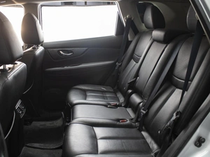 Внедорожник Nissan X-Trail 2016 года, 1960000 рублей, Омск