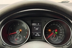 Хетчбэк Volkswagen Golf 2011 года, 673000 рублей, Орёл