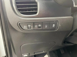 Седан Kia Rio 2017 года, 1325000 рублей, Красноярск