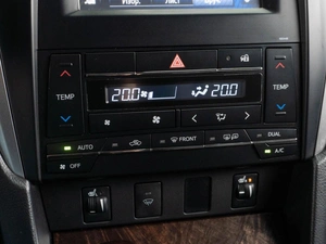 Седан Toyota Camry 2015 года, 2049000 рублей, Тюмень