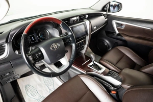 Внедорожник Toyota Fortuner 2018 года, 2699000 рублей, Пермь
