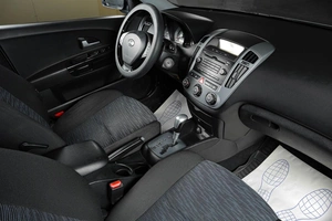 Универсал Kia Ceed 2009 года, 719000 рублей, Тюмень