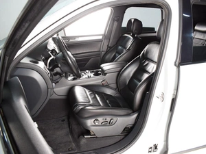 Внедорожник Volkswagen Touareg 2016 года, 3000000 рублей, Ростов-на-Дону