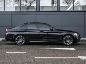 Седан BMW 5 серия 2019 года, 3369000 рублей, Кирилловка