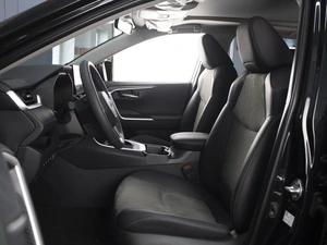 Внедорожник Toyota RAV4 2025 года, 4470000 рублей, Омск