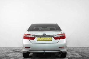 Седан Toyota Camry 2013 года, 1199000 рублей, Кемерово