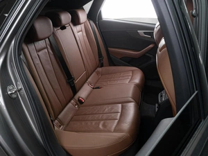 Седан Audi A4 2020 года, 2999000 рублей, Тюмень