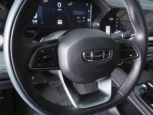Внедорожник Geely Monjaro 2023 года, 2950000 рублей, Ростов-на-Дону