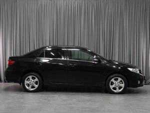 Седан Toyota Corolla 2011 года, 899000 рублей, Тюмень