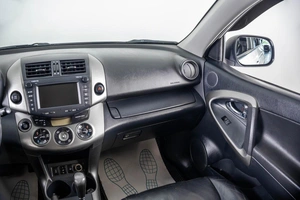 Внедорожник Toyota RAV4 2011 года, 1399000 рублей, Пермь