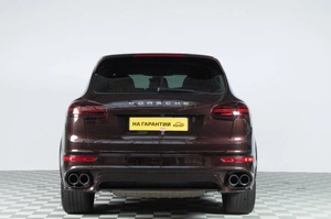 Внедорожник Porsche Cayenne Turbo 2016 года, 3899000 рублей, Челябинск