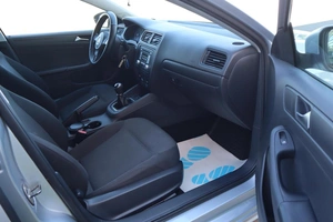 Седан Volkswagen Jetta 2013 года, 1100000 рублей, Мирное