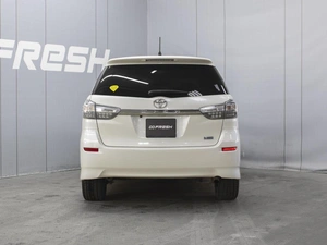 Минивэн Toyota Wish 2012 года, 1540000 рублей, Омск