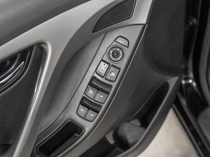 Седан Hyundai Avante 2011 года, 1025000 рублей, Красноярск