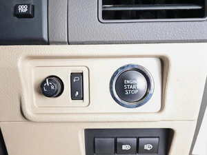 Внедорожник Toyota Land Cruiser Prado 2019 года, 4717000 рублей, Ставрополь