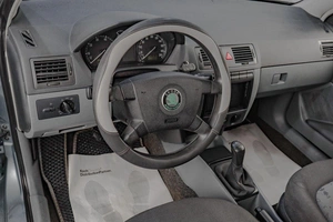 Универсал Skoda Fabia 2003 года, 419000 рублей, Челябинск