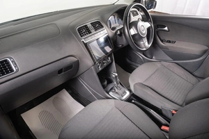 Хетчбэк Volkswagen Polo 2013 года, 899000 рублей, Томск