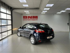 Хэтчбек Renault Megane 2013 года, 975000 рублей, Курск