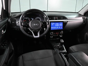 Хетчбэк Kia Rio X-Line 2018 года, 1339000 рублей, Аксай