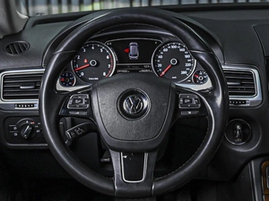 Внедорожник Volkswagen Touareg 2016 года, 2289000 рублей, Ставрополь