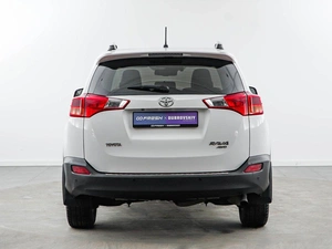 Внедорожник Toyota RAV4 2013 года, 1997444 рублей, Москва