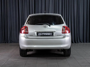 Хетчбэк Toyota Auris 2008 года, 700000 рублей, Волгоград