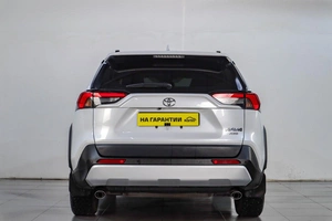 Внедорожник Toyota RAV4 2024 года, 3919000 рублей, Челябинск